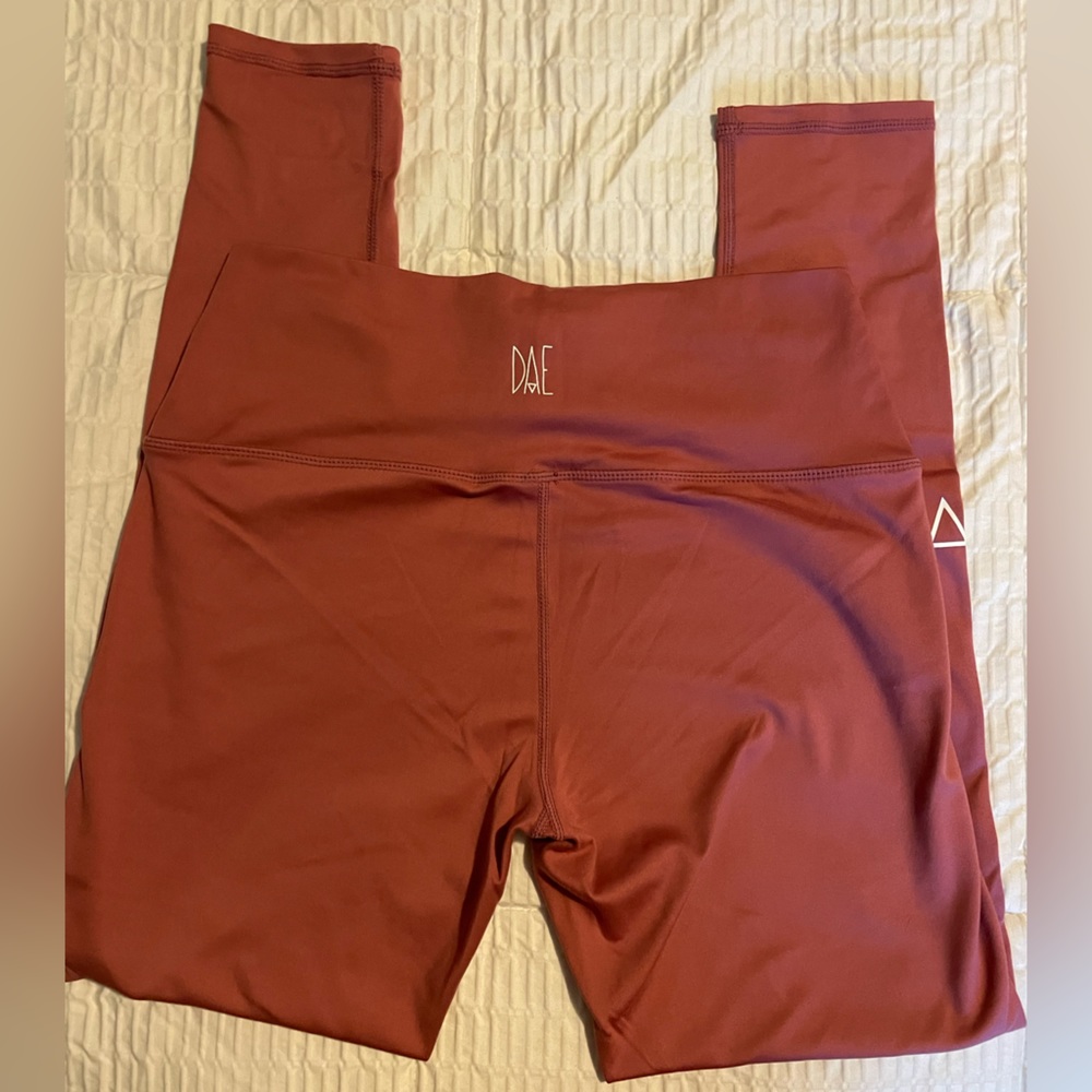 DAE leggings